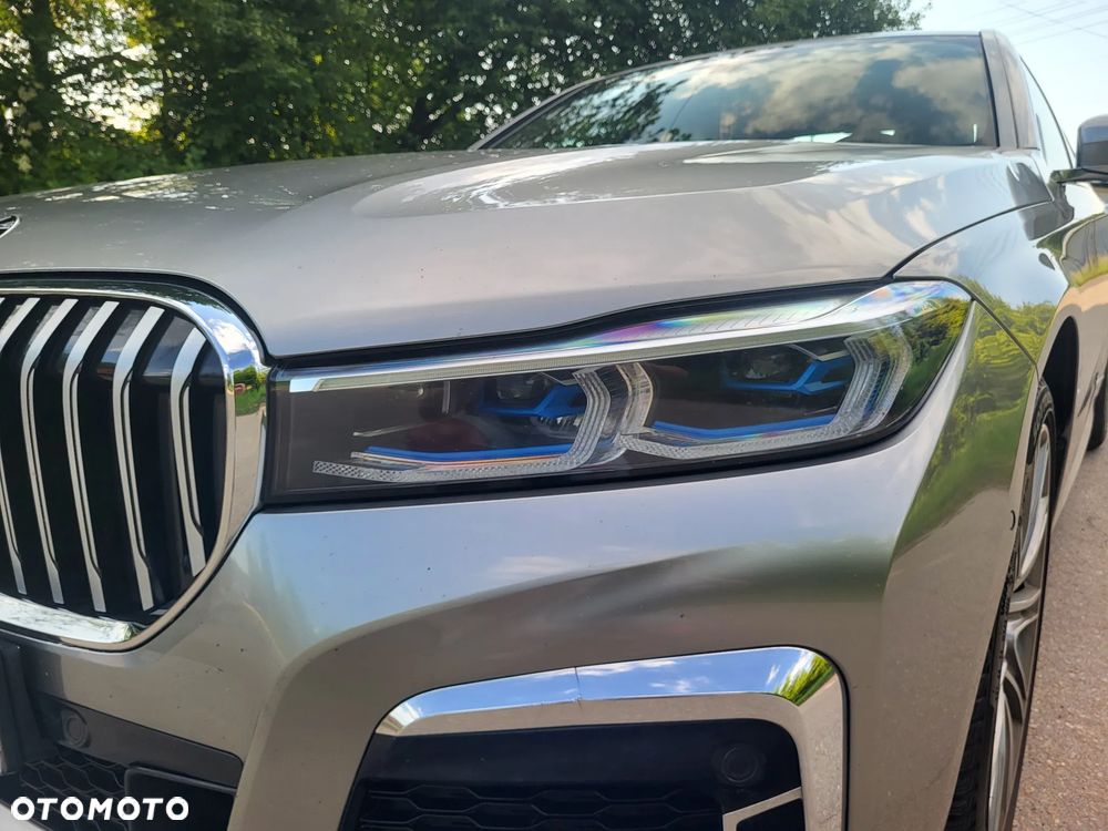 BMW Seria 7 750d xDrive sport - 9