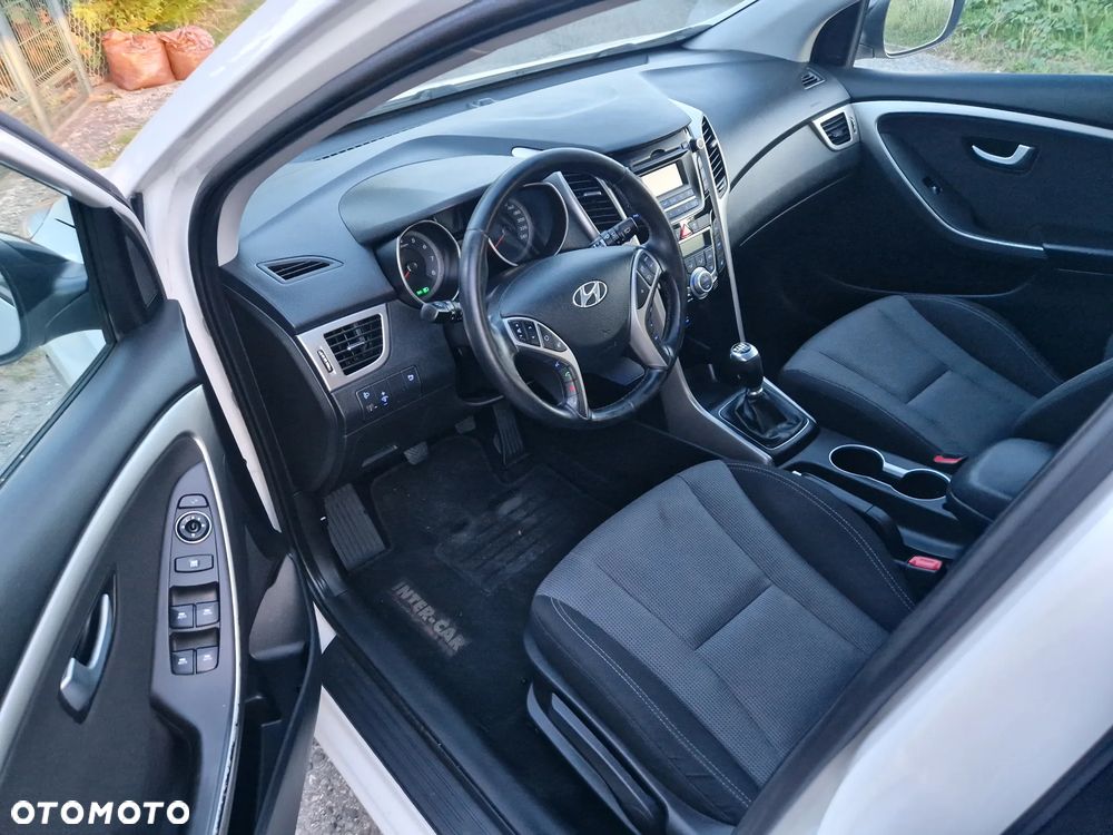 Hyundai i30 1.4 Comfort World Cup - 6