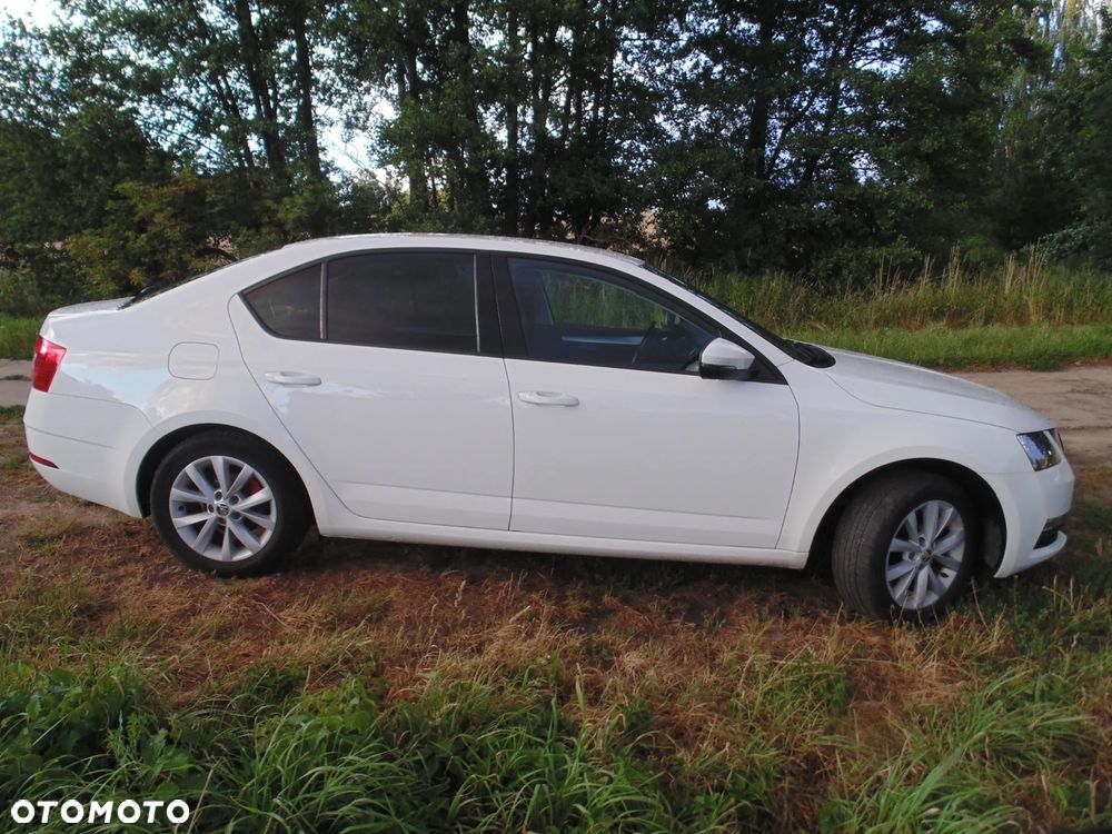 Skoda Octavia 1.6 TDI Style - 8