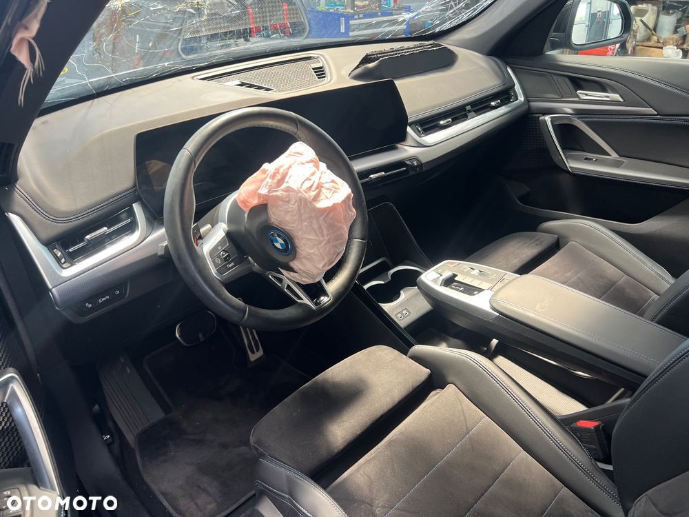 BMW X1 xDrive25e M Sportpaket - 19
