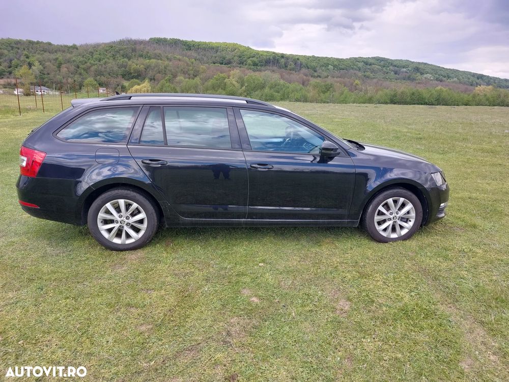Skoda Octavia 1.6 TDI DSG Ambition - 14