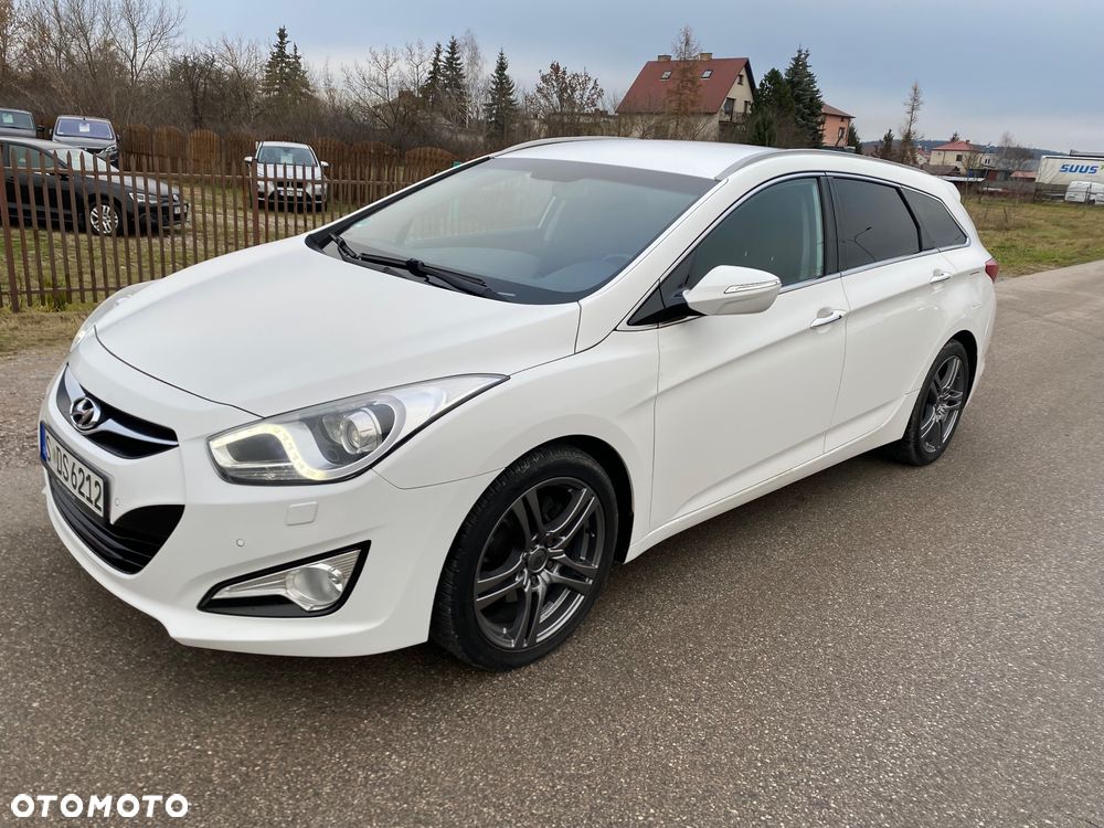 Hyundai i40 i40cw 1.6 Fifa World Cup Edition - 1