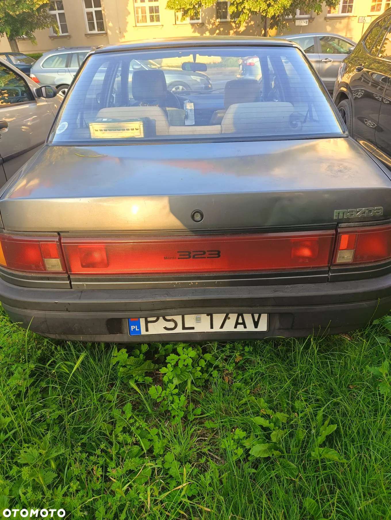 Mazda 323 - 3