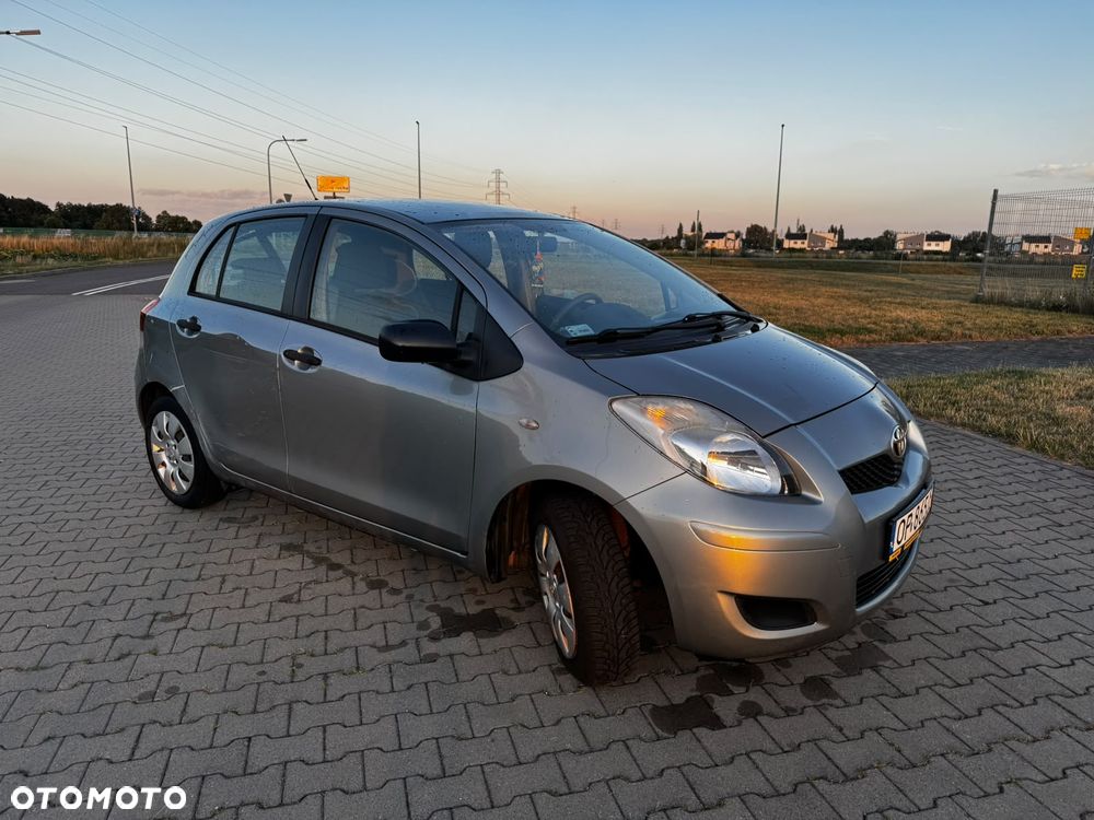 Toyota Yaris 1.33 Luna - 4