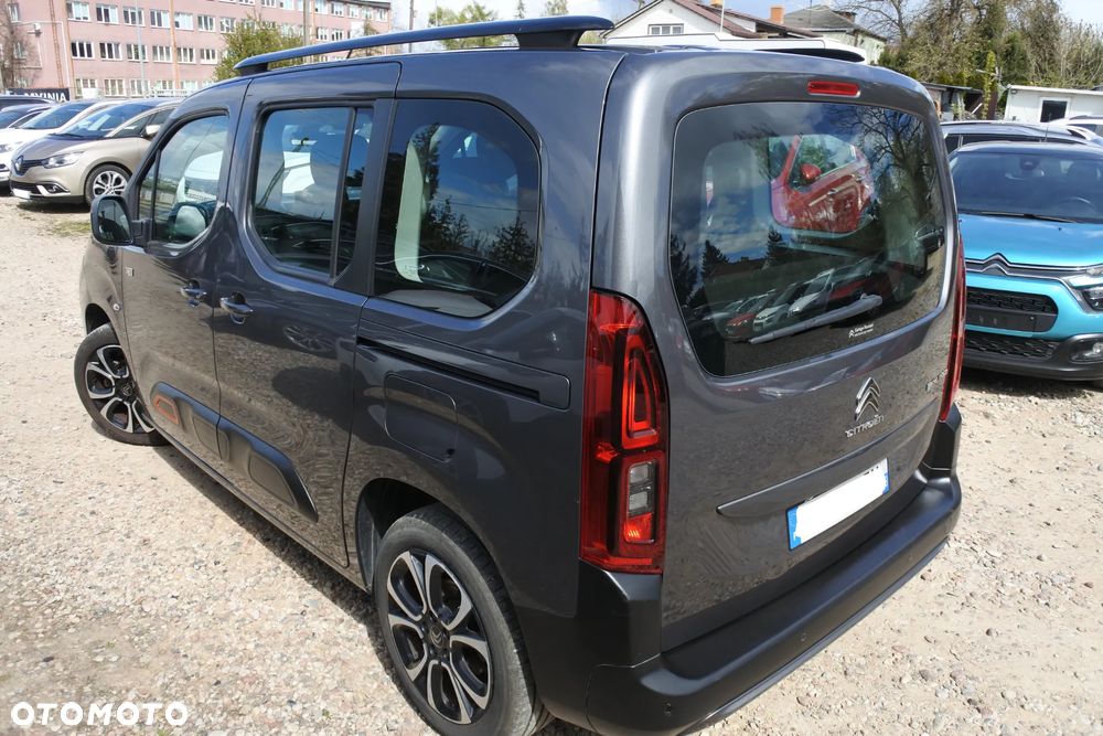 Citroën Berlingo XL PureTech 110 SHINE - 4