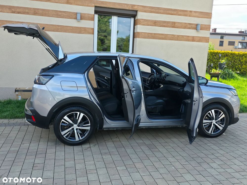 Peugeot 3008 1.6 PureTech Hybrid4 PHEV Allure S&S EAT8 - 18
