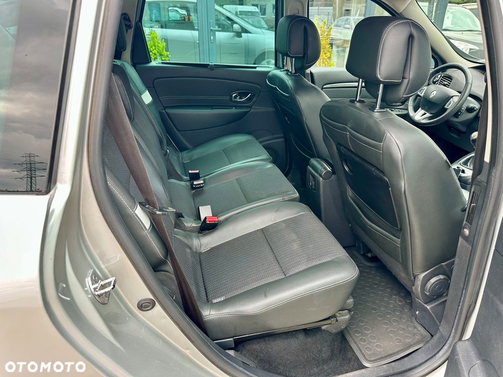 Renault Scenic TCe 130 Bose Edition - 21