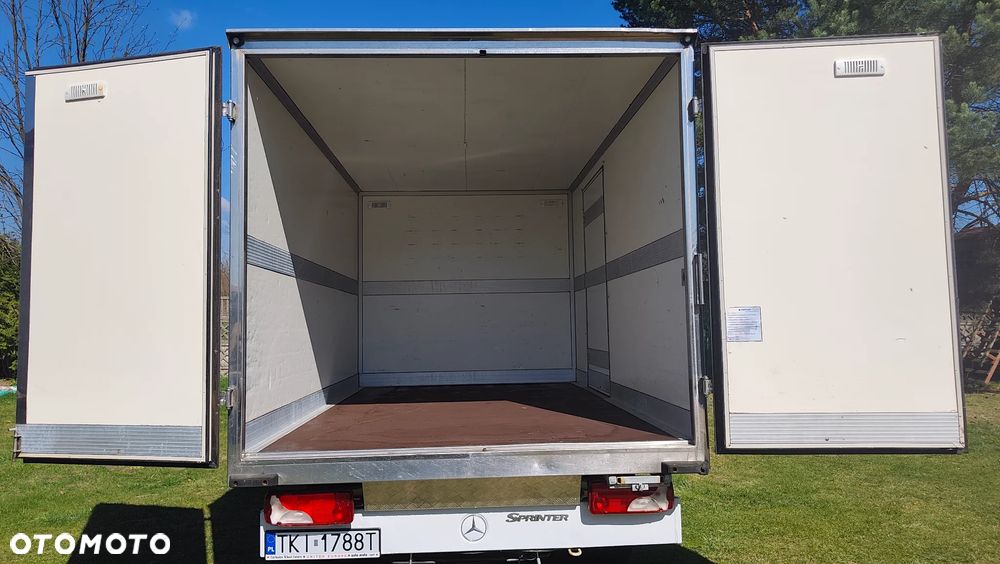 Mercedes-Benz Sprinter - 7