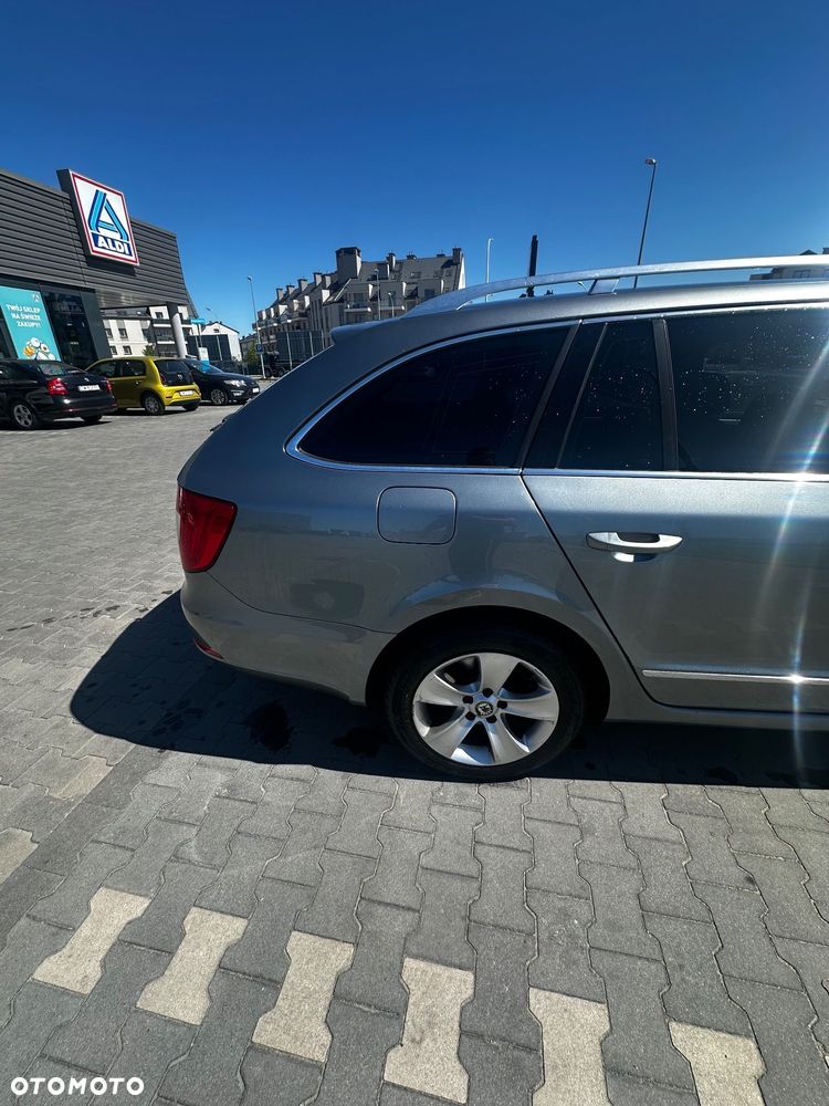 Skoda Superb 1.8 TSI 4x4 Exclusive - 6