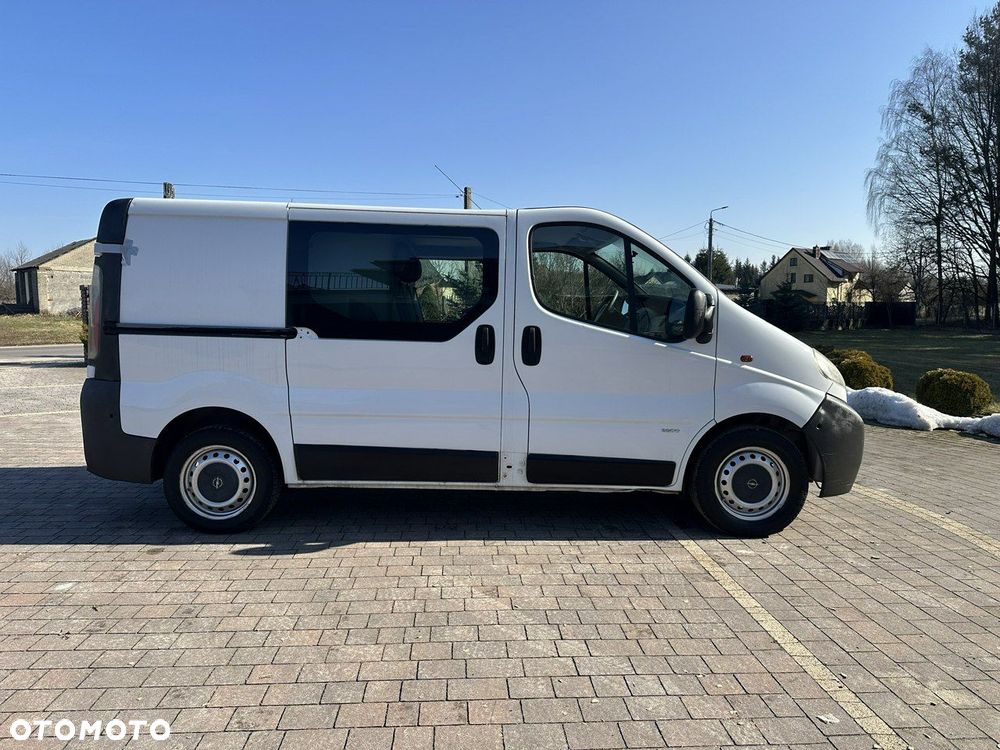 Opel Vivaro - 12