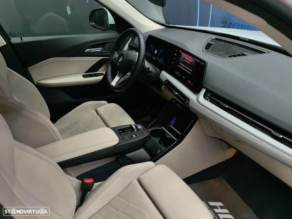 BMW X1 18 d sDrive Line Sport Auto - 38