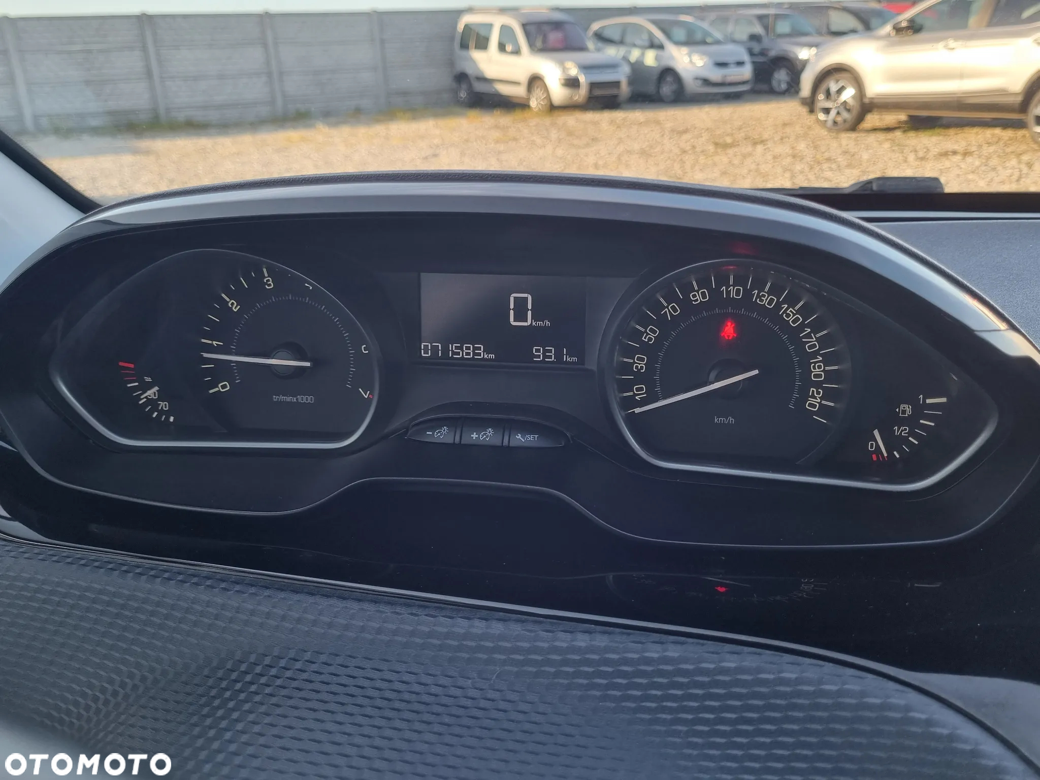 Peugeot 208 1.2 PureTech Style - 13