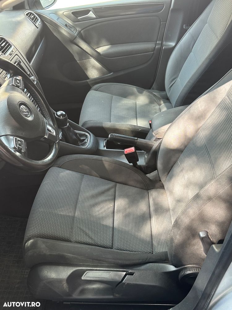Volkswagen Golf 2.0 TDI DPF Comfortline - 5