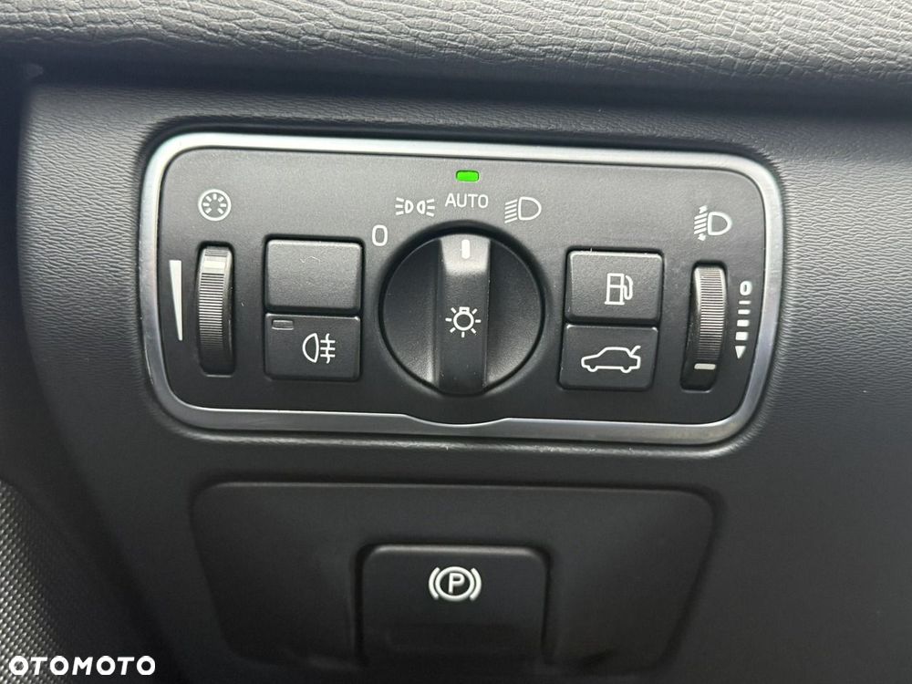 Volvo XC 60 D3 Geartronic Momentum - 21