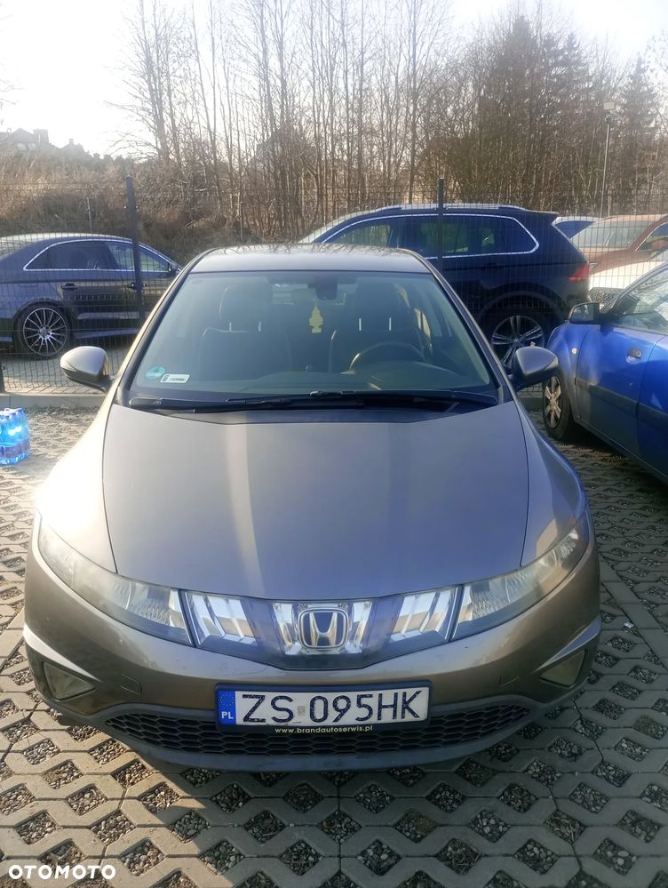 Honda Civic 1.8 Comfort - 1