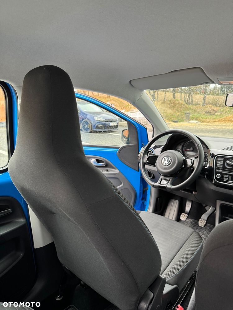 Volkswagen up! 1.0 cross - 7