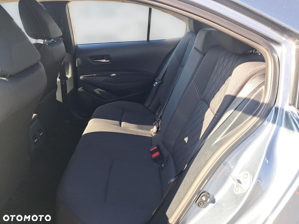 Toyota Corolla - 12