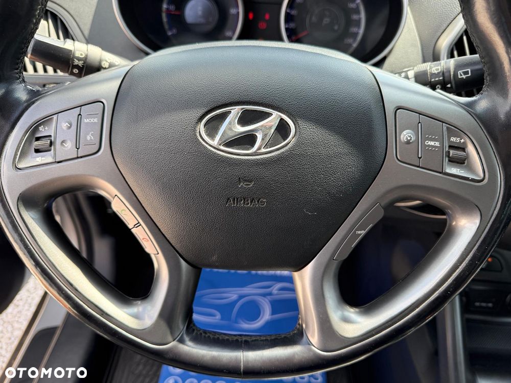 Hyundai ix35 2.0 CRDi 4WD Automatik Finale Silver - 24