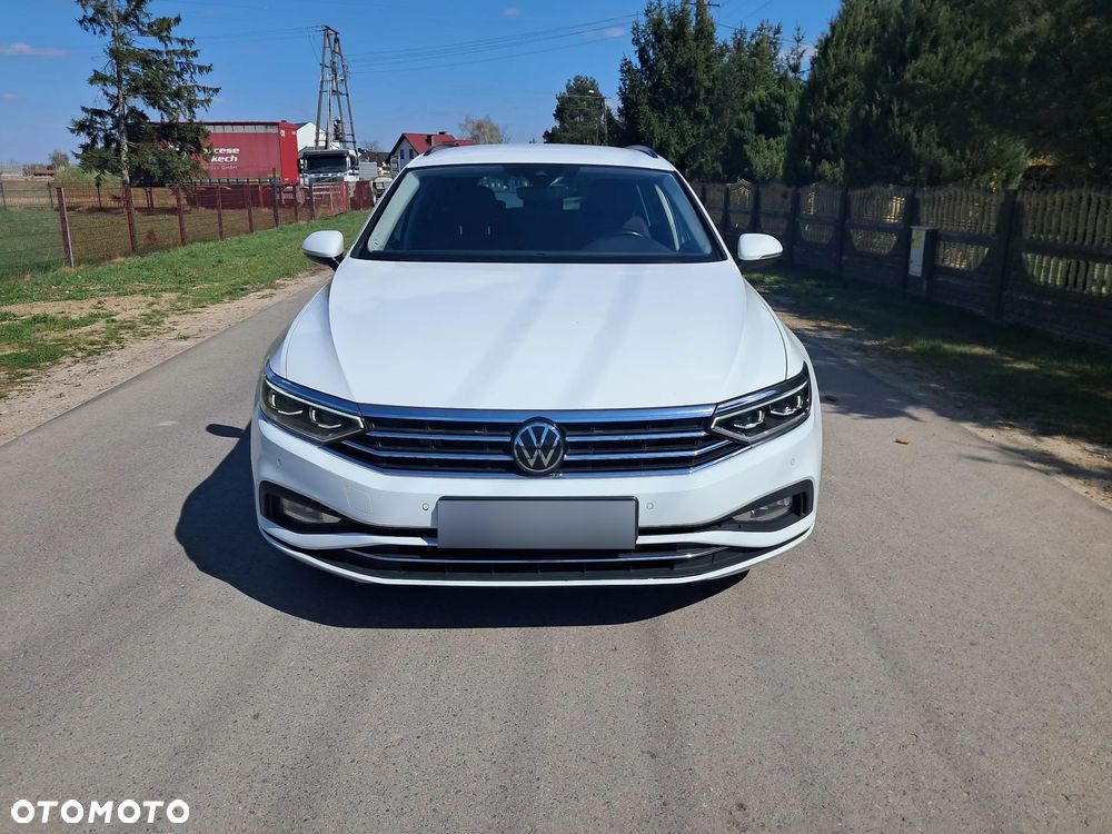Volkswagen Passat 2.0 TDI SCR DSG Business - 1