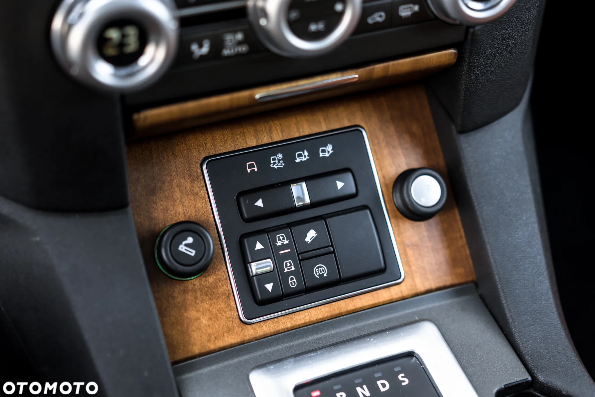 Land Rover Discovery IV 3.0 V6 SC Landmark - 20