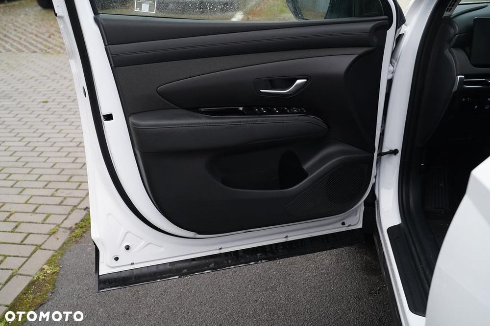Hyundai Tucson 1.6 T-GDi HEV Smart 2WD - 11