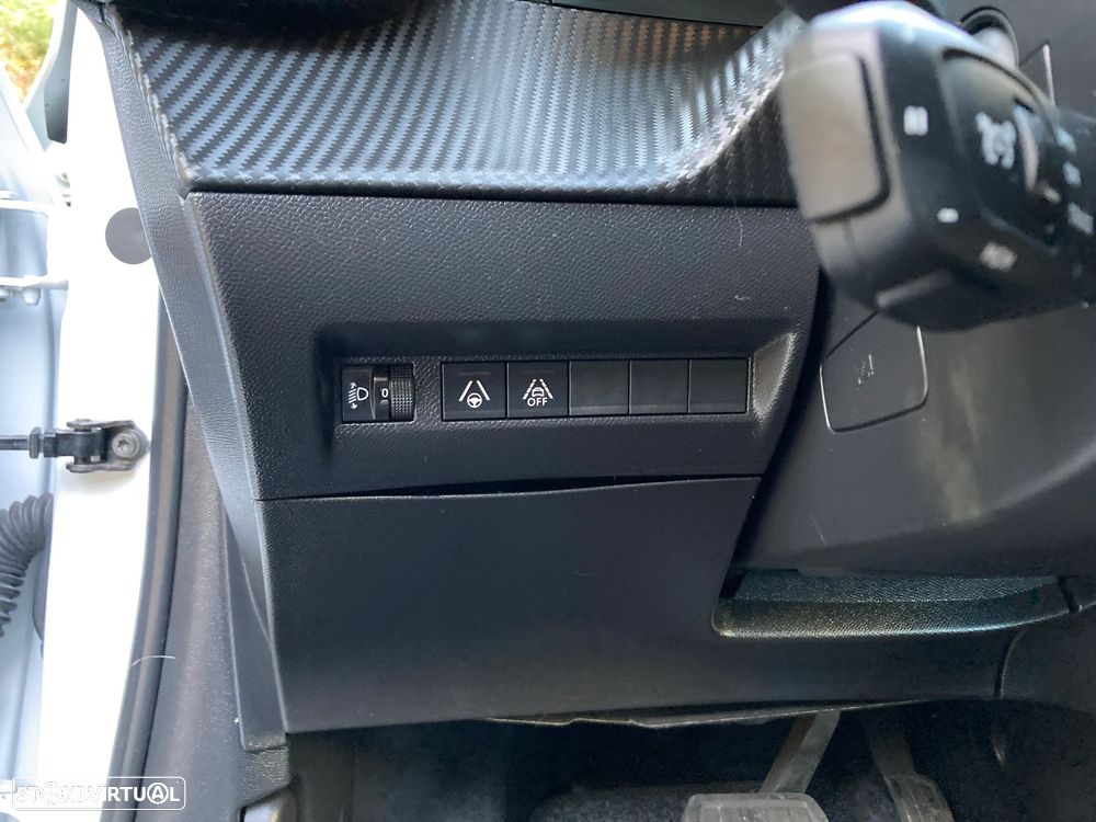 Peugeot e-208 50 kWh Active Pack - 18