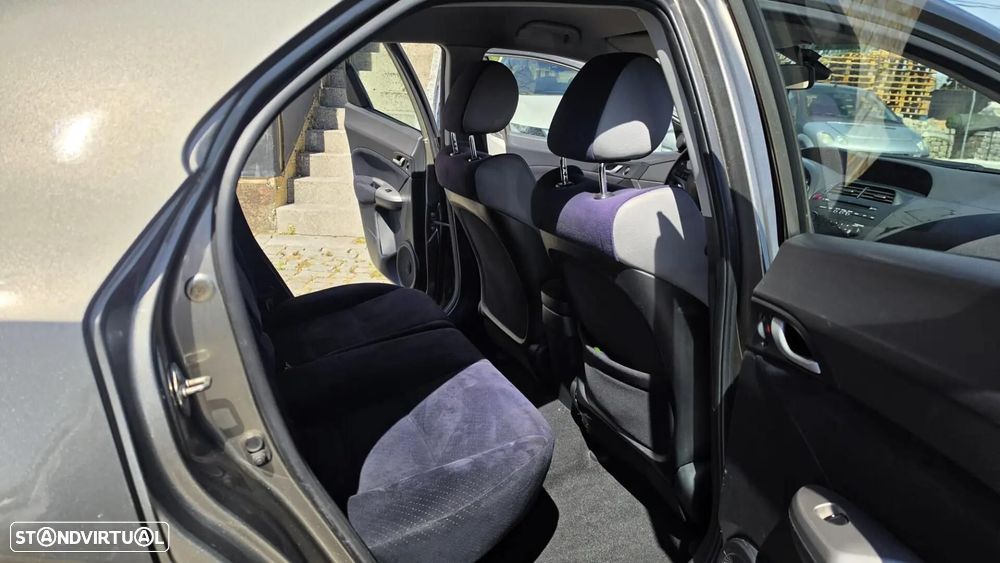 Honda Civic 1.4 Comfort - 17