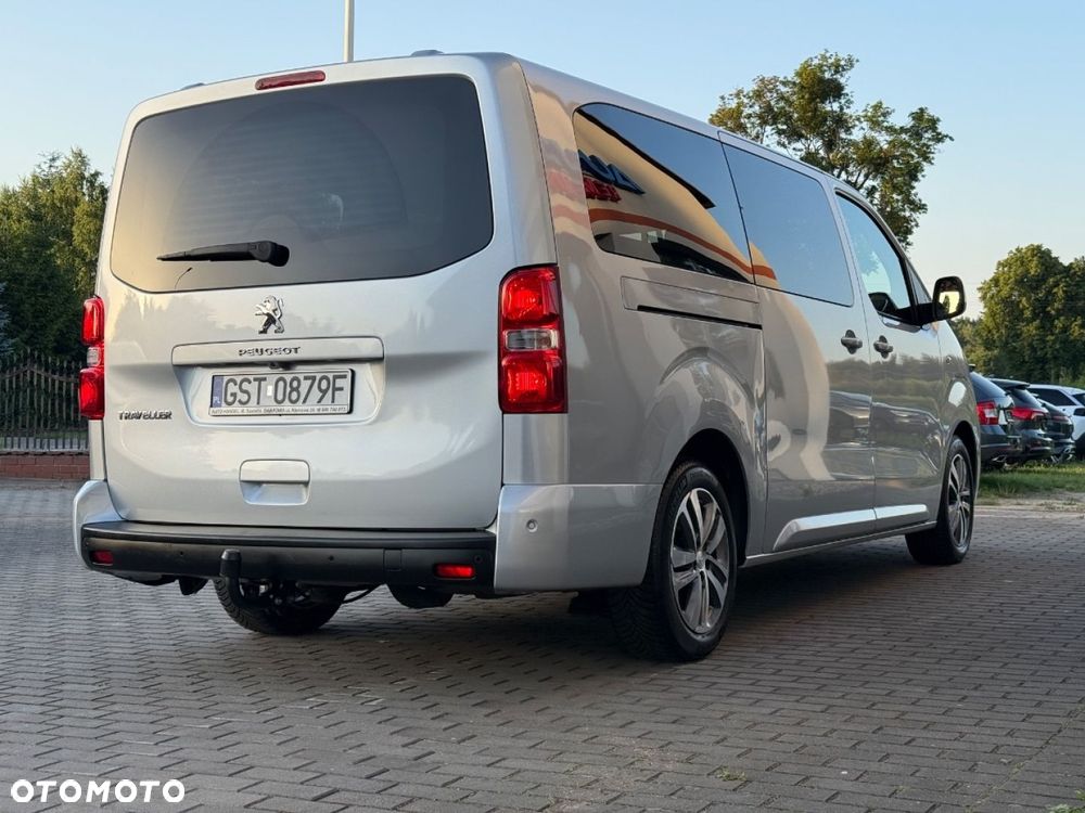 Peugeot Traveller - 10