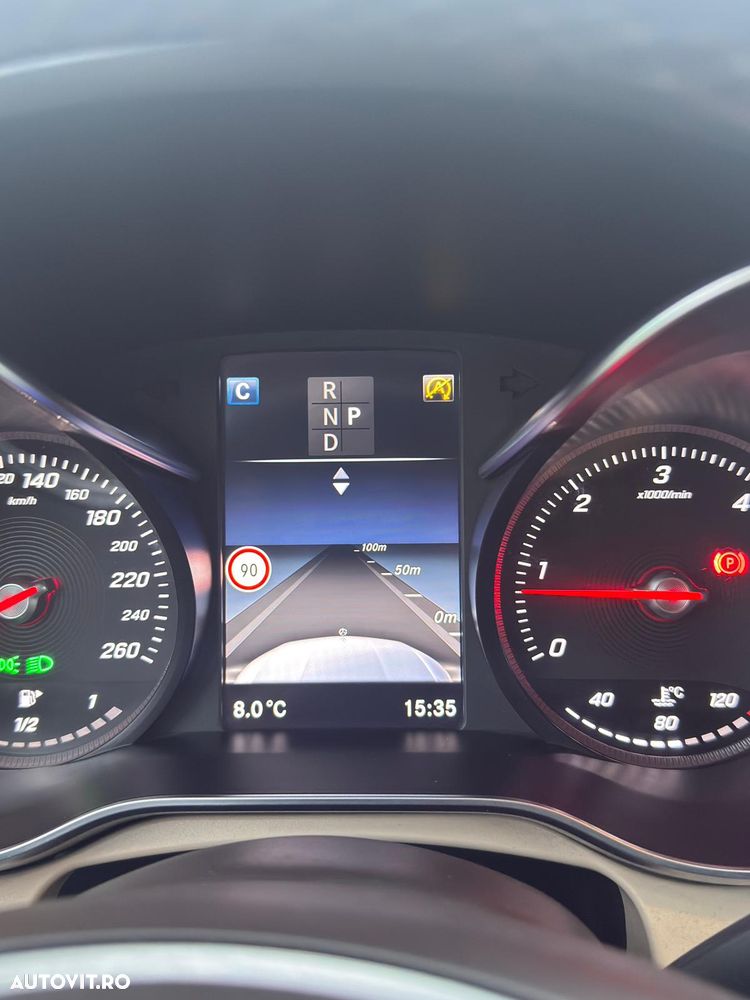 Mercedes-Benz GLC - 25