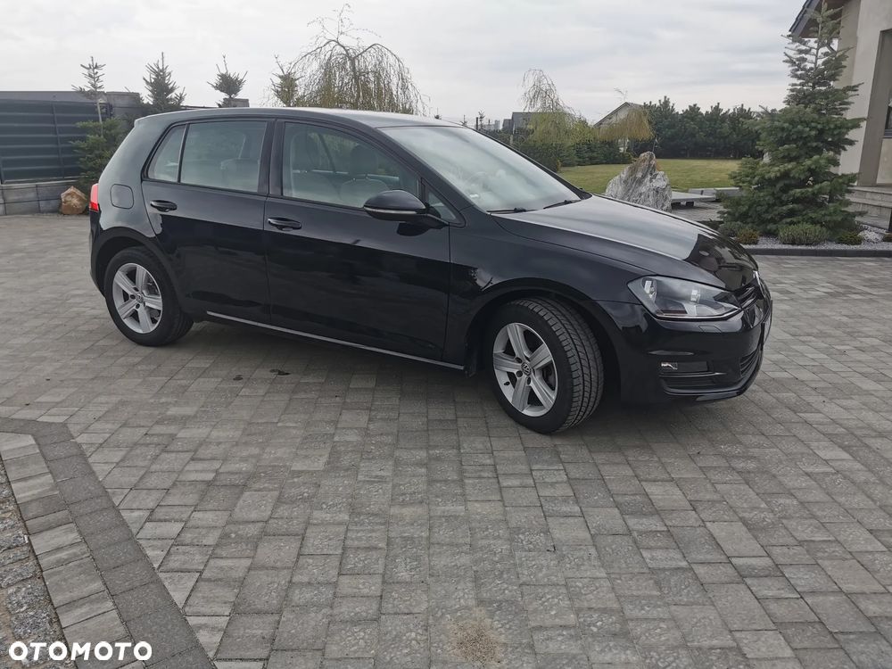 Volkswagen Golf - 5