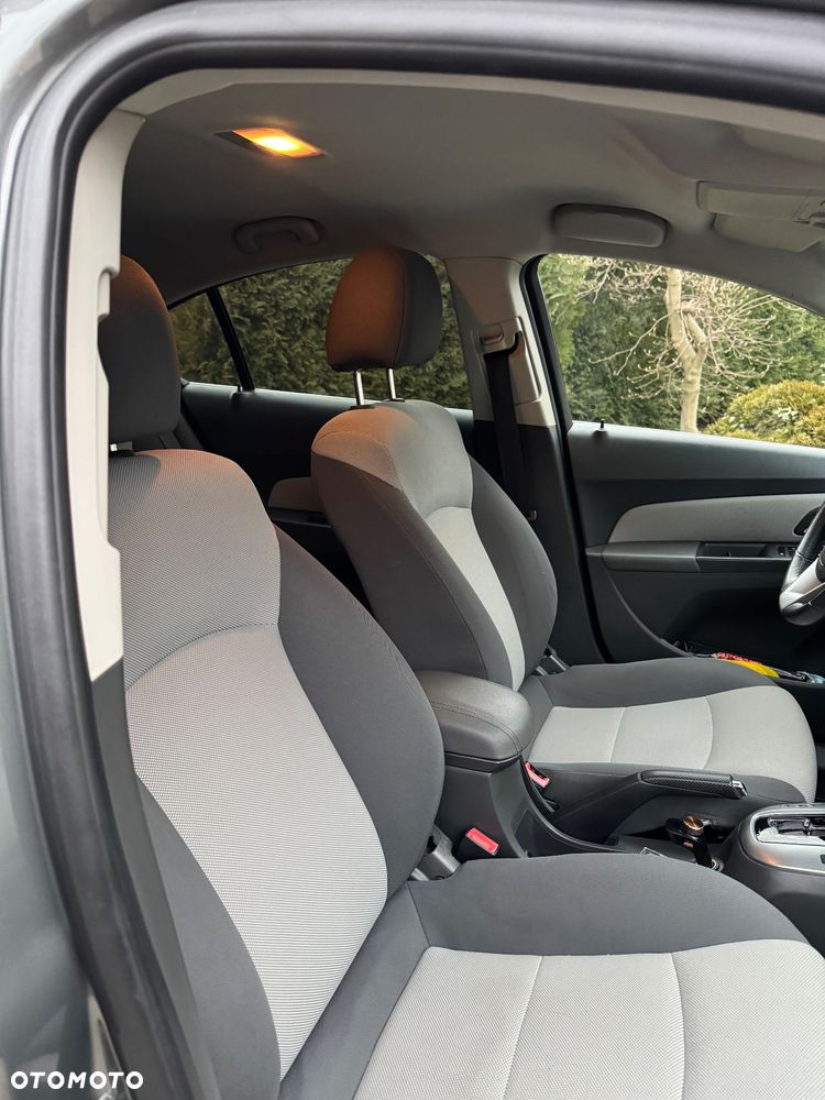 Chevrolet Cruze 1.8 LT - 5