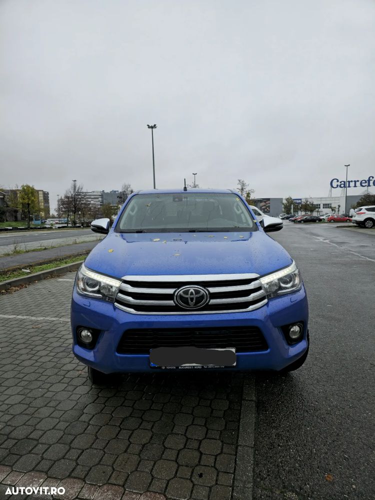 Toyota Hilux - 2