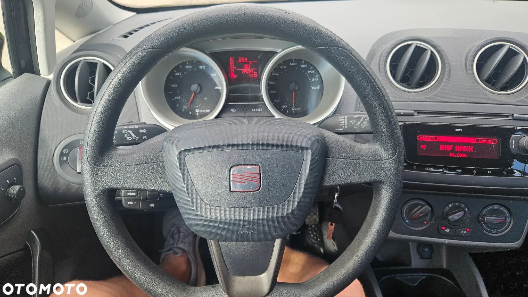 Seat Ibiza SC 1.4 16V Sport - 27