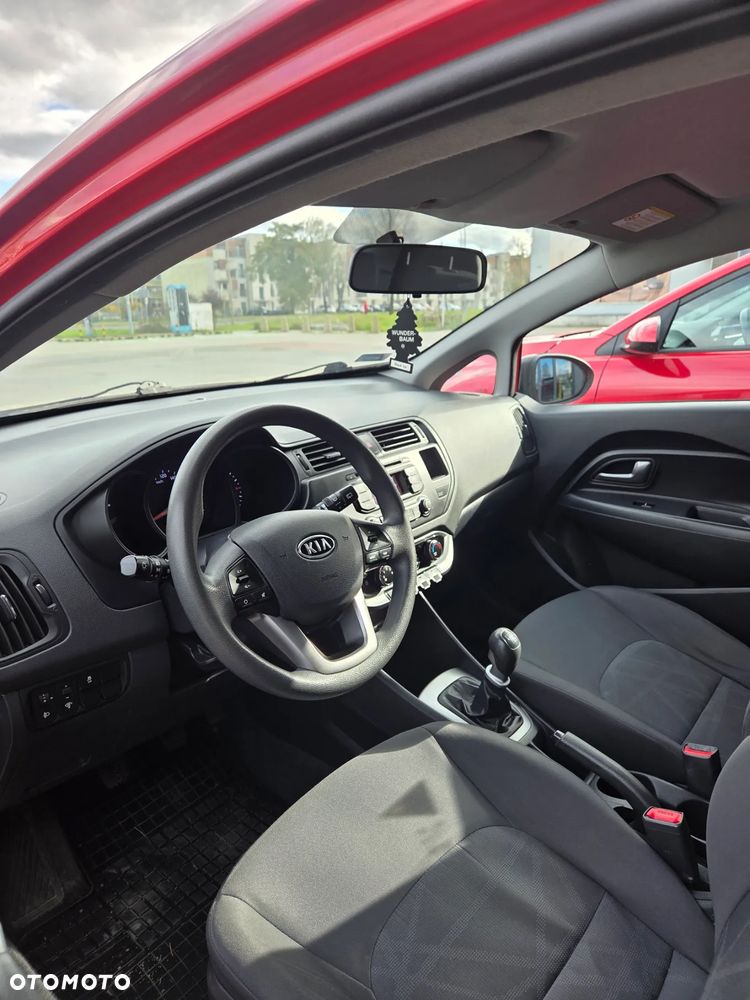 Kia Rio 1.4 M - 6