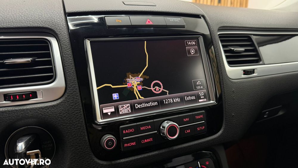 Volkswagen Touareg - 23