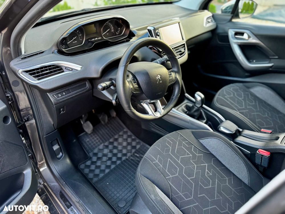 Peugeot 2008 PureTech 82 Style - 6