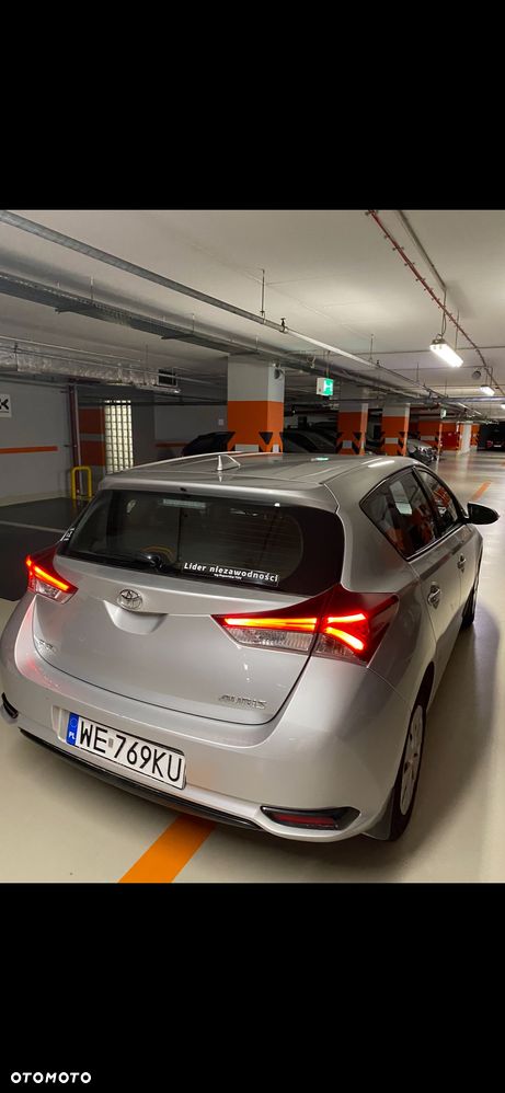 Toyota Auris - 4