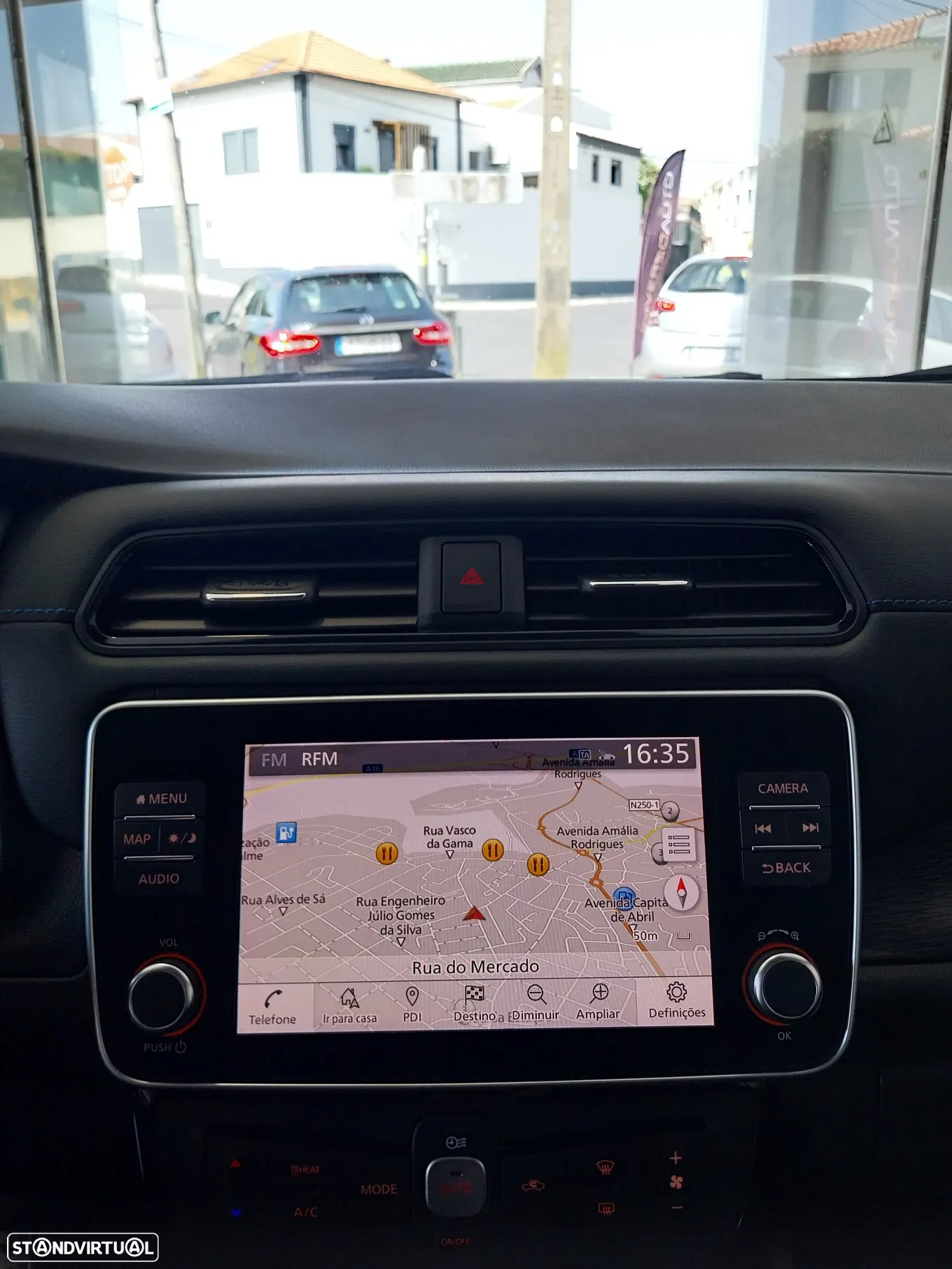 Nissan Leaf Acenta - 11