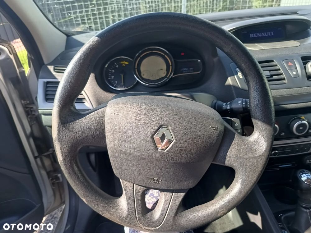 Renault Megane 1.5 dCi Authentique - 8