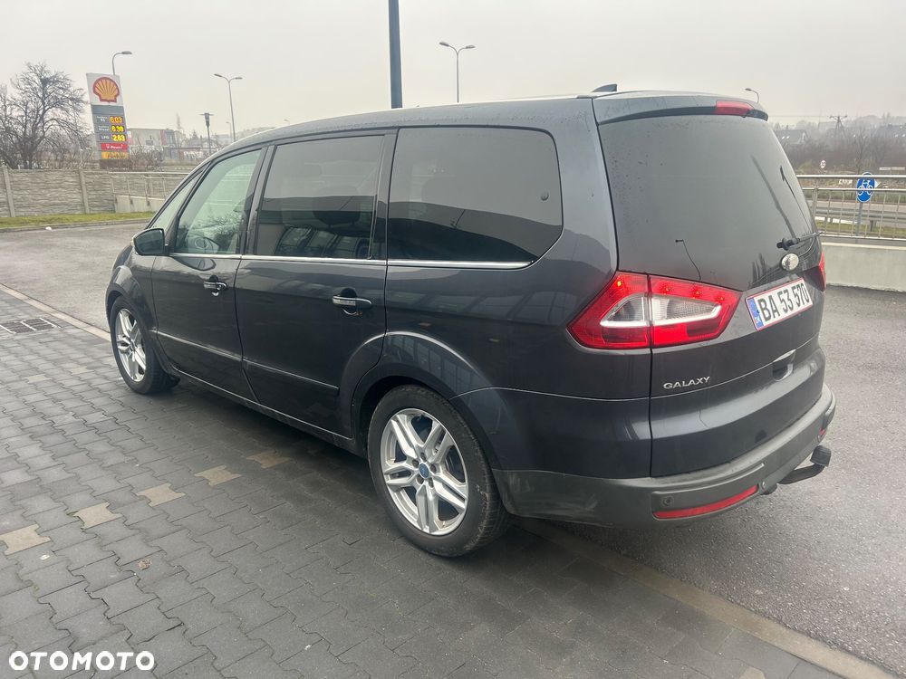 Ford Galaxy 2.3 Ambiente - 9