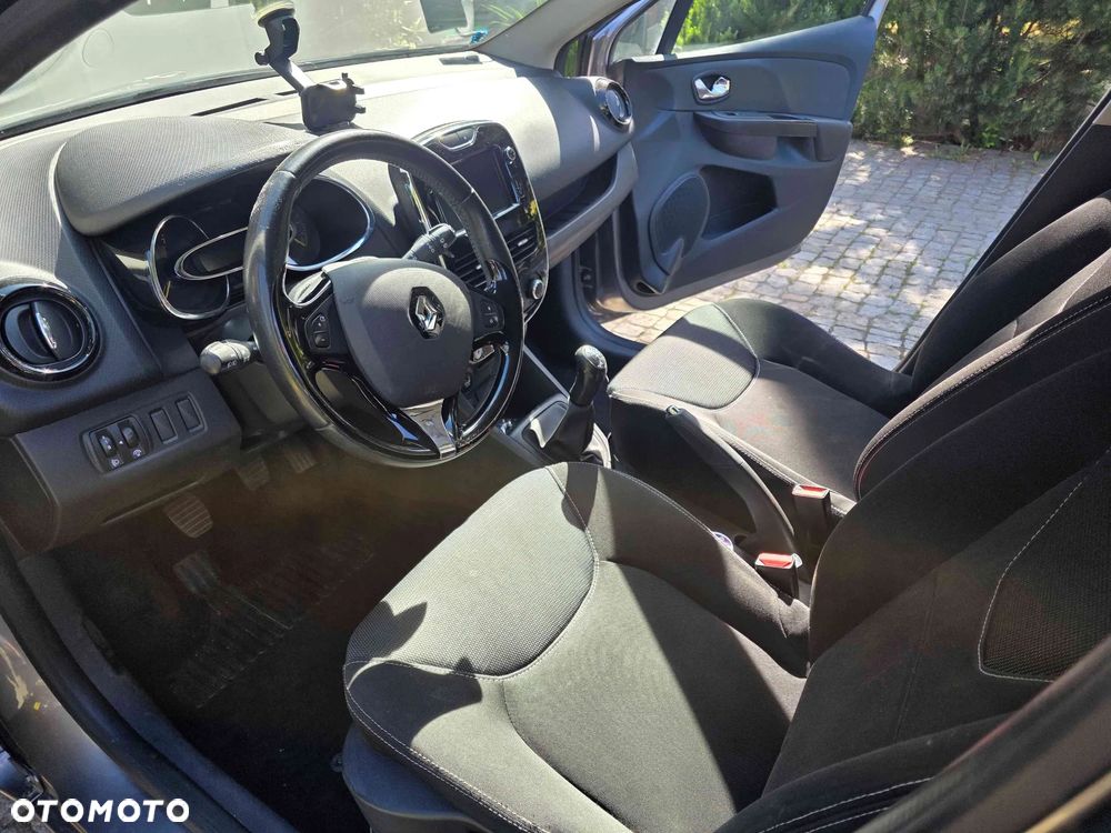 Renault Clio - 15