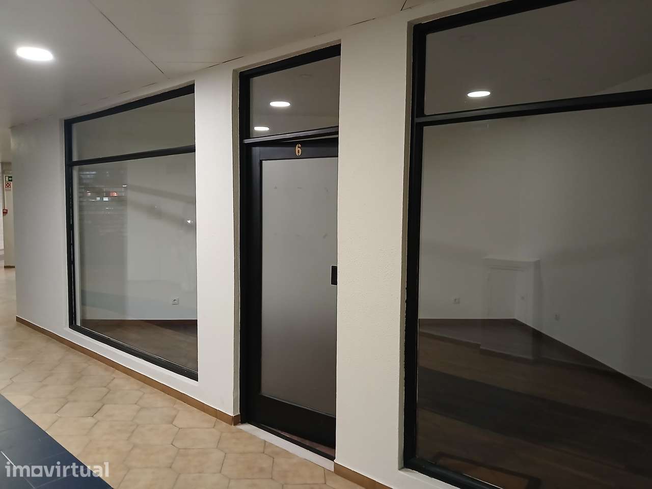 Imóvel Comercial no Centro de Lourinhã - Grande imagem: 2/9