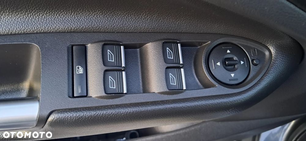 Ford Kuga 2.0 TDCi AWD Titanium - 25
