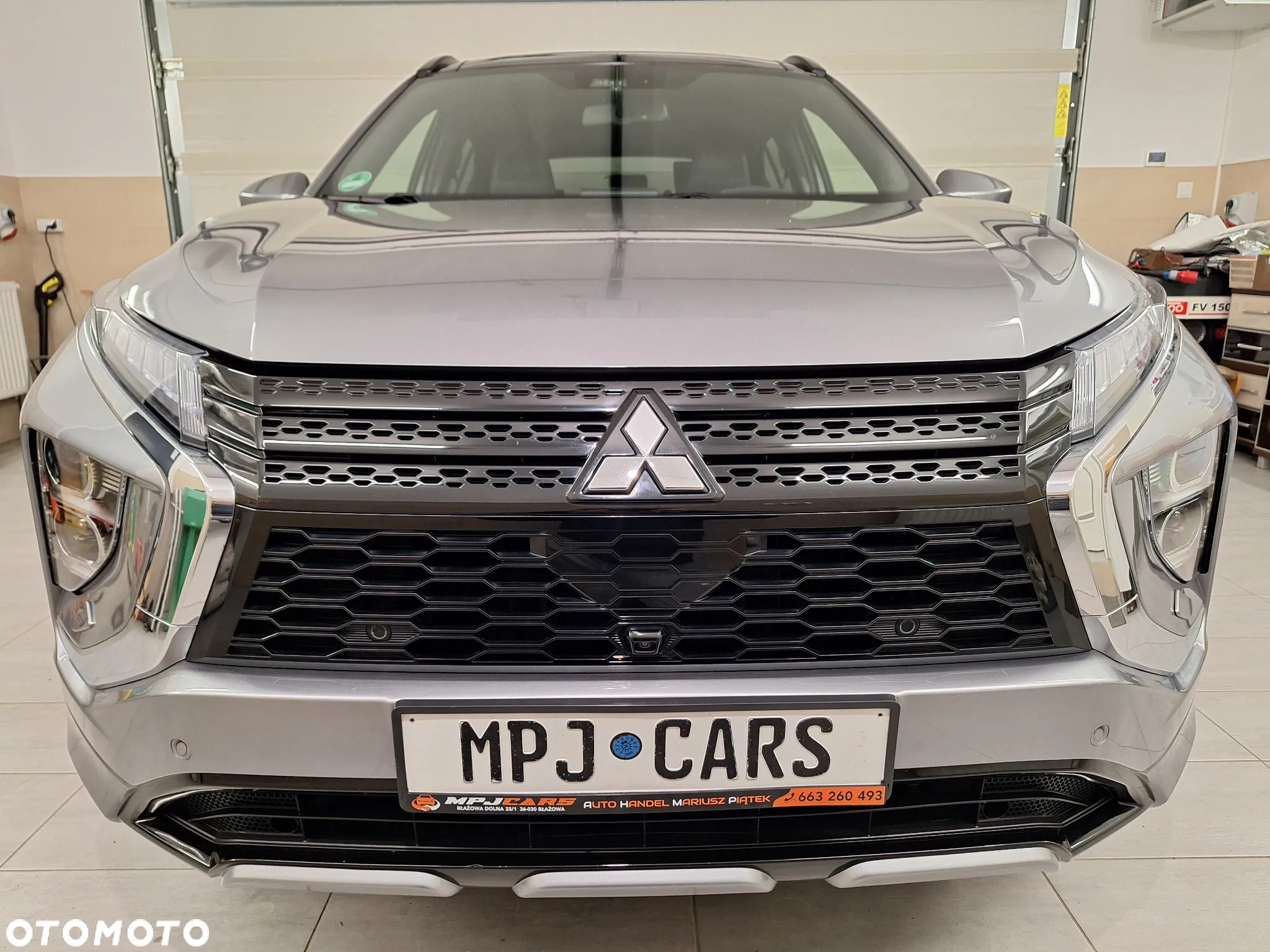 Mitsubishi Eclipse Cross Plug-In Hybrid 4WD Top - 3