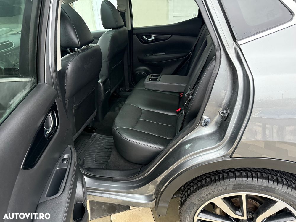 Nissan Qashqai 1.6 DCI Xtronic TEKNA - 8