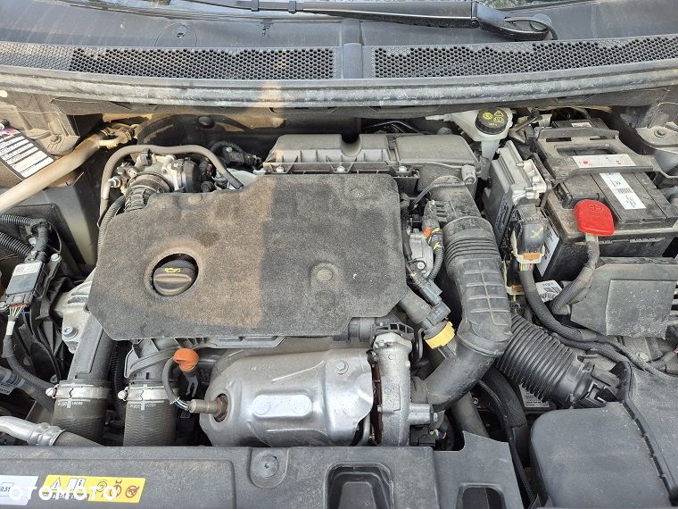 Peugeot 3008 BlueHDi 130 Stop & Start EAT8 Allure - 10