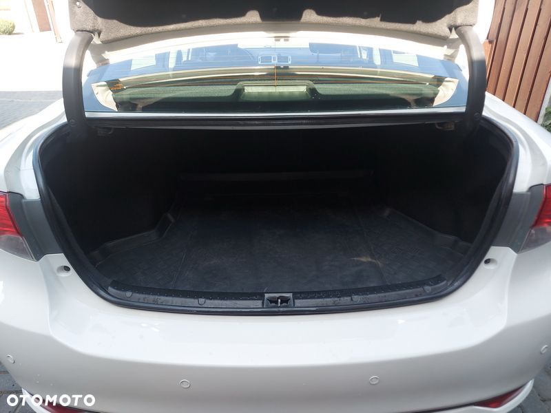 Toyota Avensis 2.0 D-4D Luna - 9