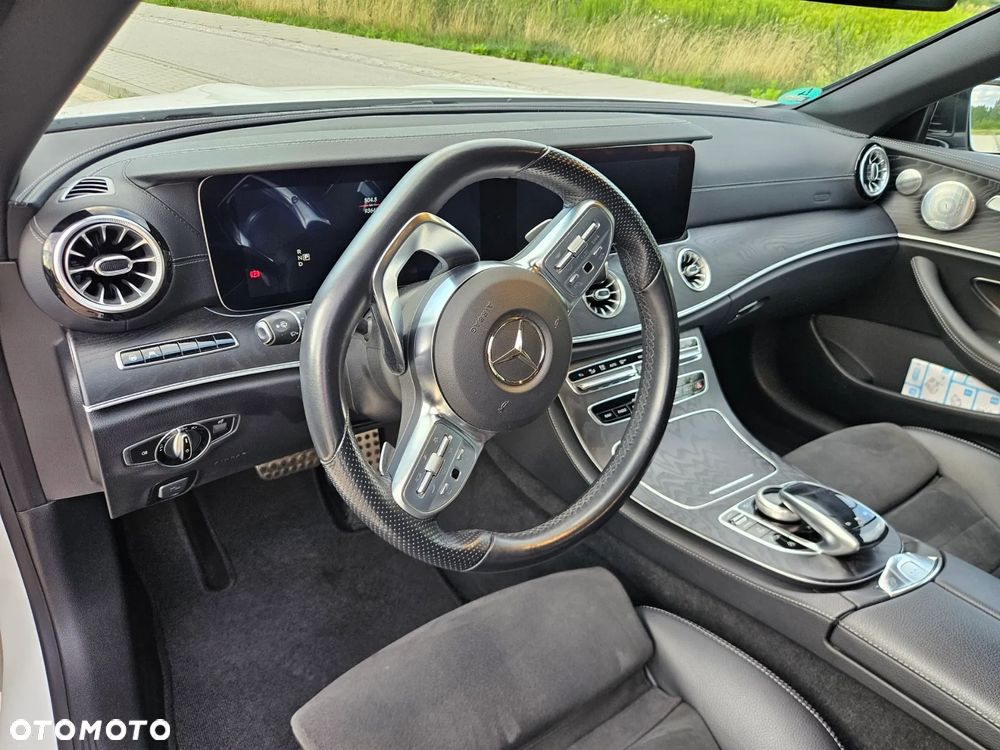 Mercedes-Benz Klasa E 200 9G-TRONIC AMG Line - 16