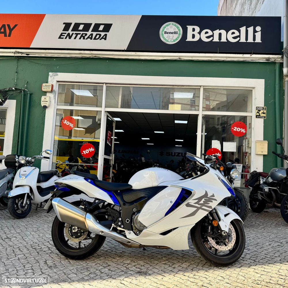 Suzuki Hayabusa GSX 1300 R - 21