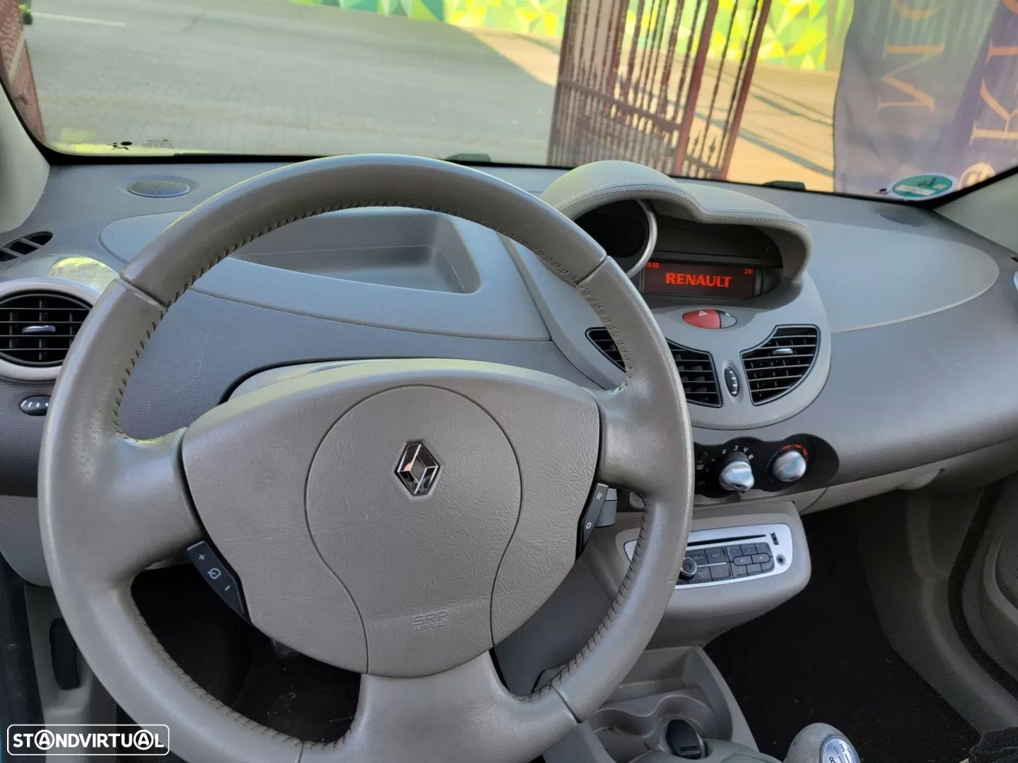Renault Twingo - 11